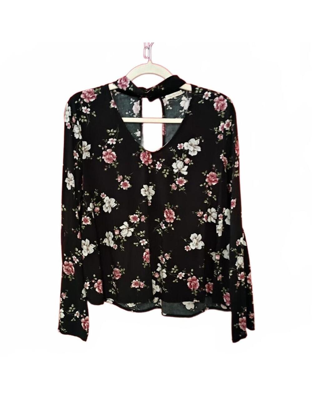 Heart & Hips Black Floral Long Sleeve Blouse